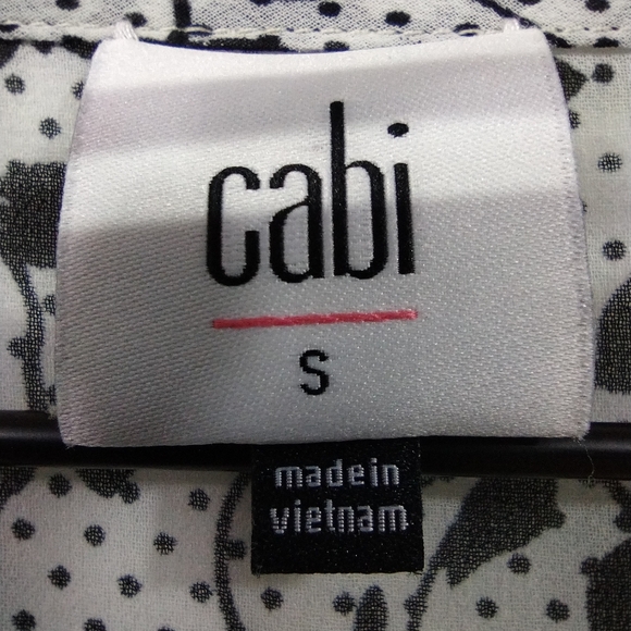 Cabi Everything Top Women's S Black Floral Babydoll Retro 90s Beach Vacation - Picture 9 of 10